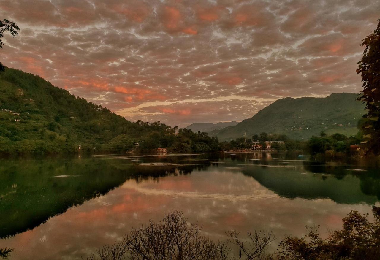 The Lake Resort Naukuchiatal Luaran gambar